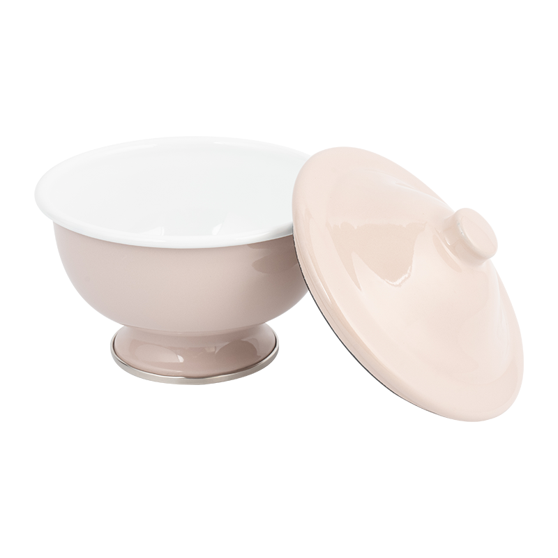 茎のふたをしたボウル